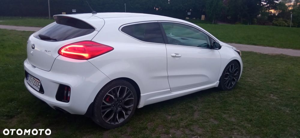 Kia Ceed Cee'd 1.6 T-GDI GT L - 4