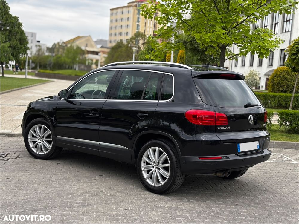 Volkswagen Tiguan 2.0 TDI DPF BlueMotion Technology Exclusive - 4