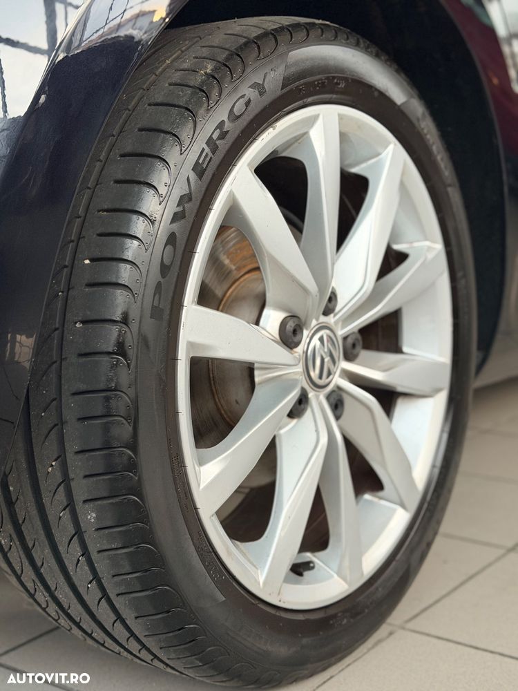 Volkswagen Golf 1.0 TSI BlueMotion DSG Trendline - 37