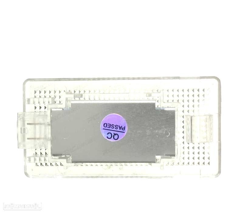 LUZ LED PARA PORTA-MALAS BMW - 3