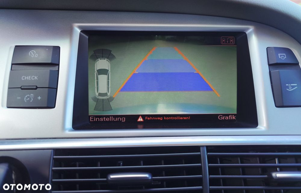 Audi A6 Avant - 13