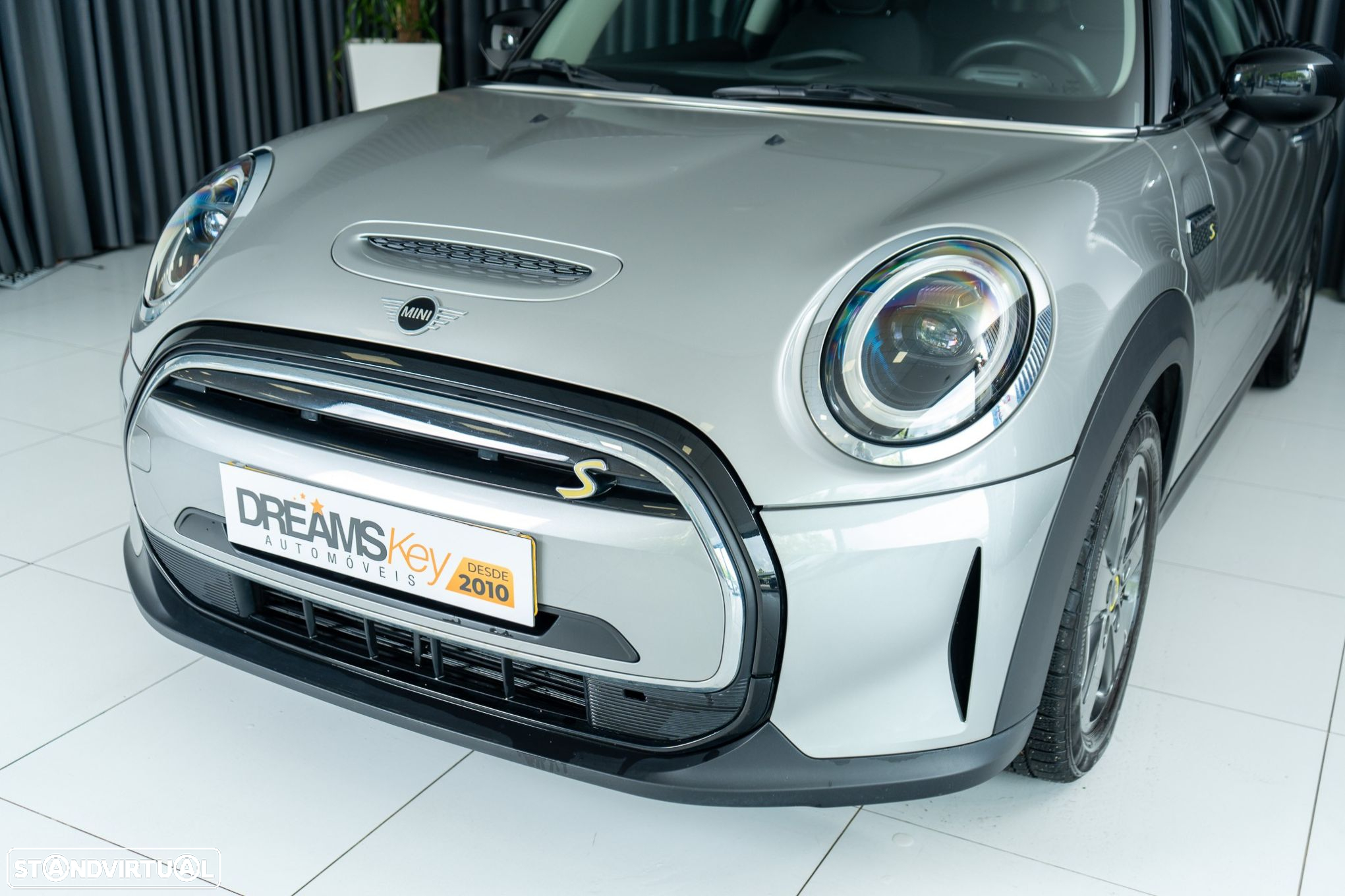 MINI 3 Portas Cooper SE Premium Essential - 14