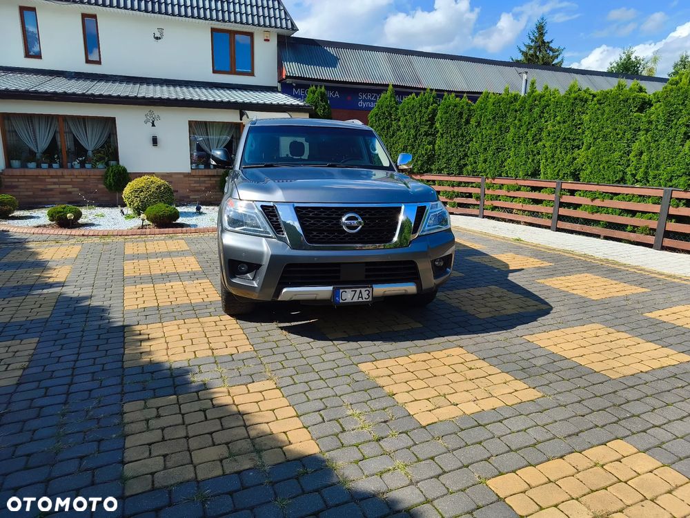 Nissan Armada - 5