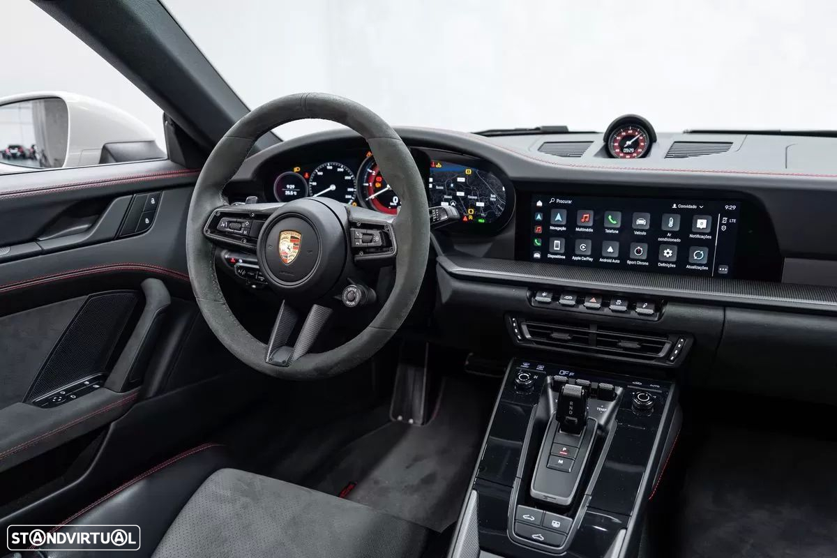 Porsche 911 (992) Carrera 4 GTS PDK - 21