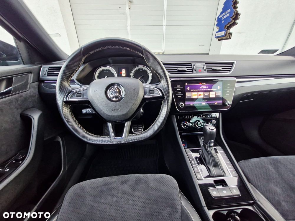 Skoda Superb 2.0 TDI 4x4 Sportline DSG - 13