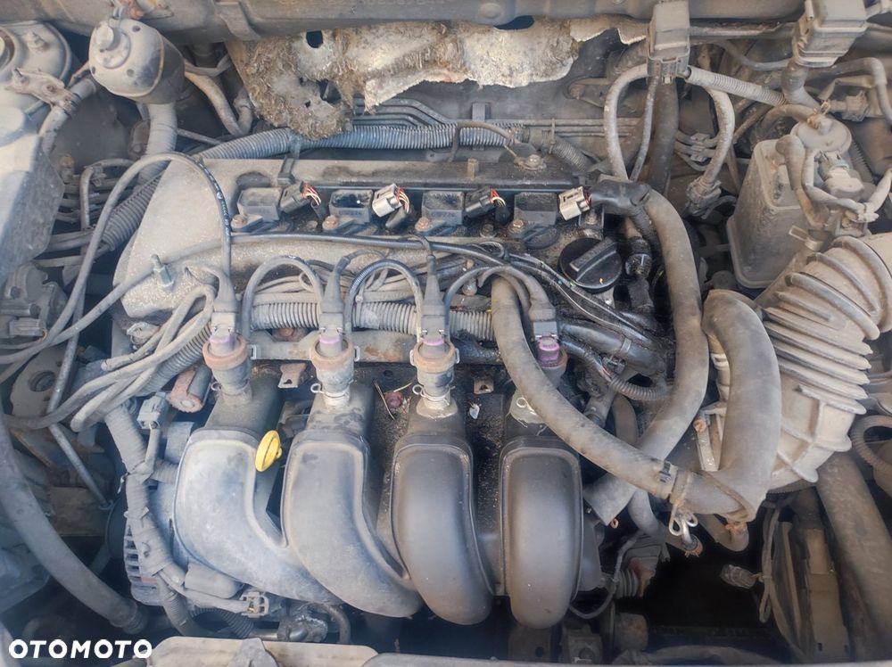 Toyota Avensis 1.8 VVT-i Sol - 17