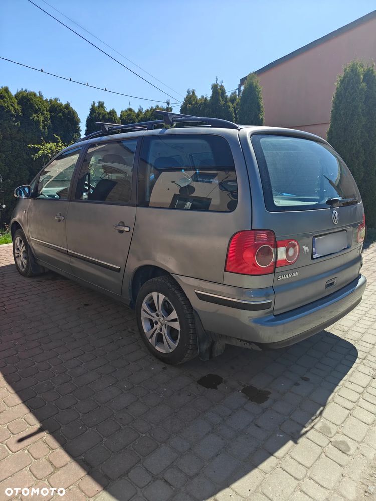 Volkswagen Sharan 1.9 TDI Comfortline - 3