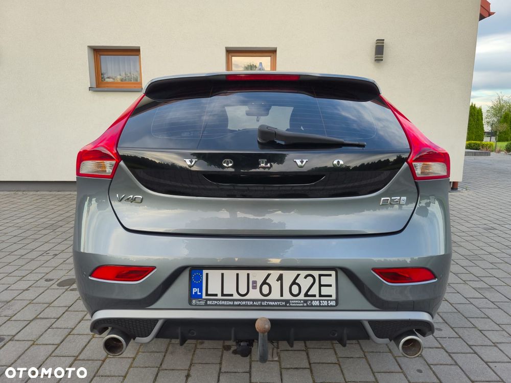 Volvo V40 D3 Drive-E R-Design Kinetic - 22