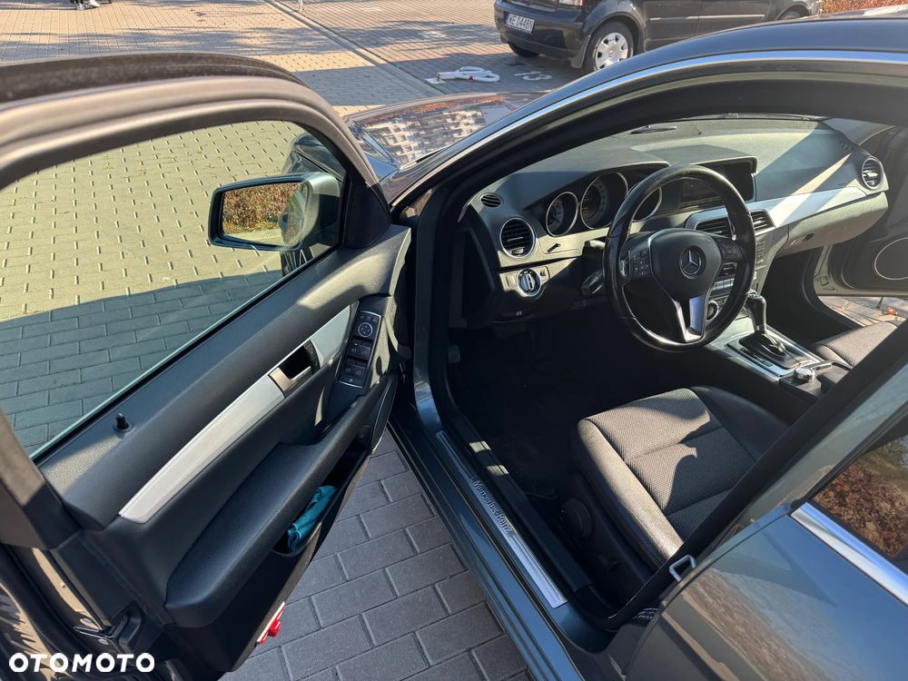 Mercedes-Benz Klasa C 180 BlueEFFICIENCY 7G-TRONIC Avantgarde - 10