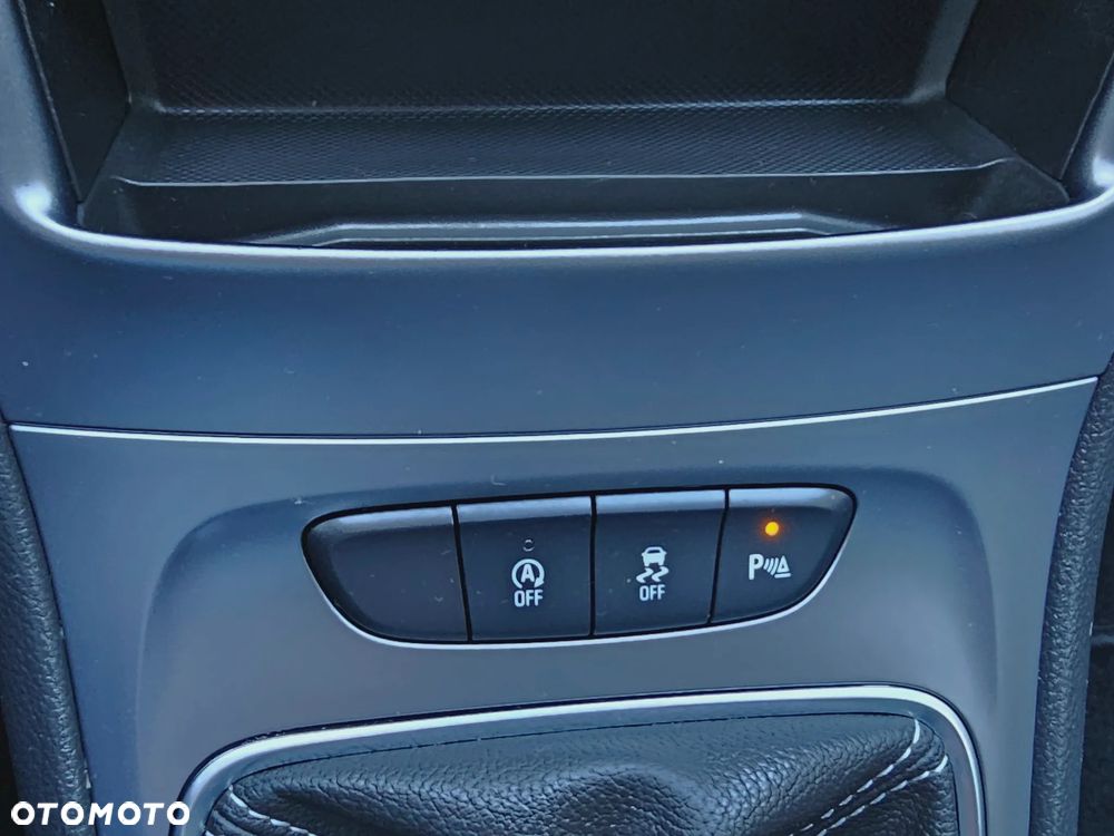 Opel Astra 1.2 T S&S - 36