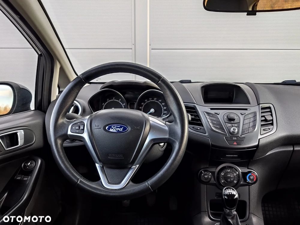 Ford Fiesta 1.4 Trend - 14