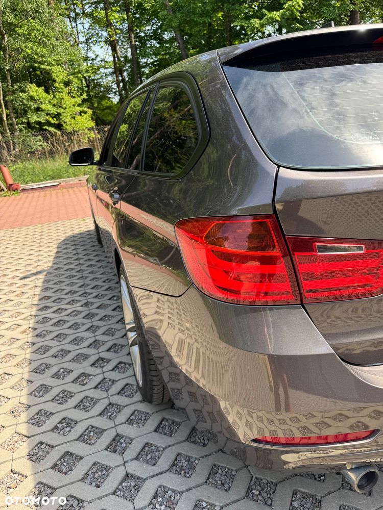 BMW Seria 3 316d - 13