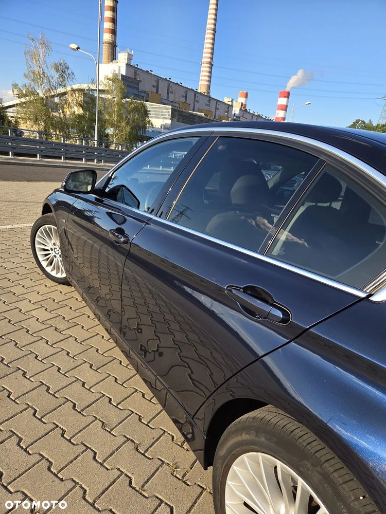 BMW Seria 3 318i - 27