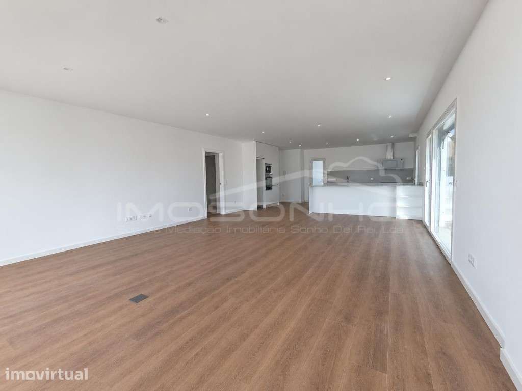 Moradia T3 de linhas modernas - Grande imagem: 2/23