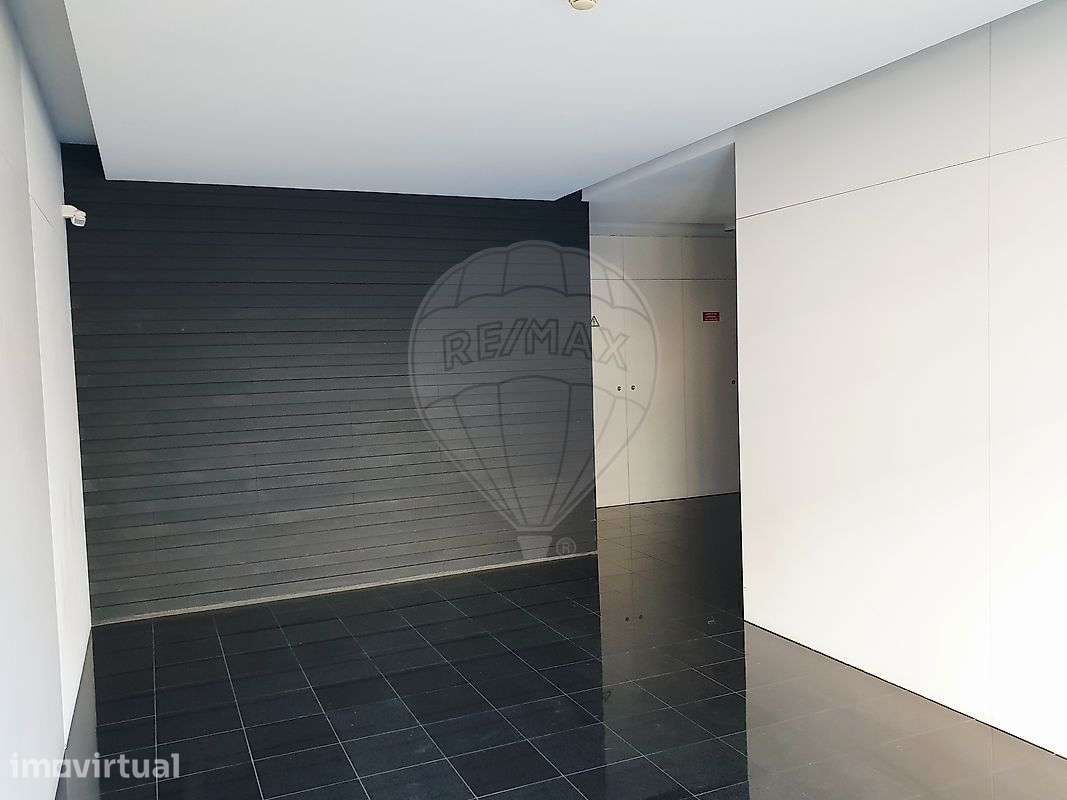 Apartamento T2 para arrendamento - Grande imagem: 2/19