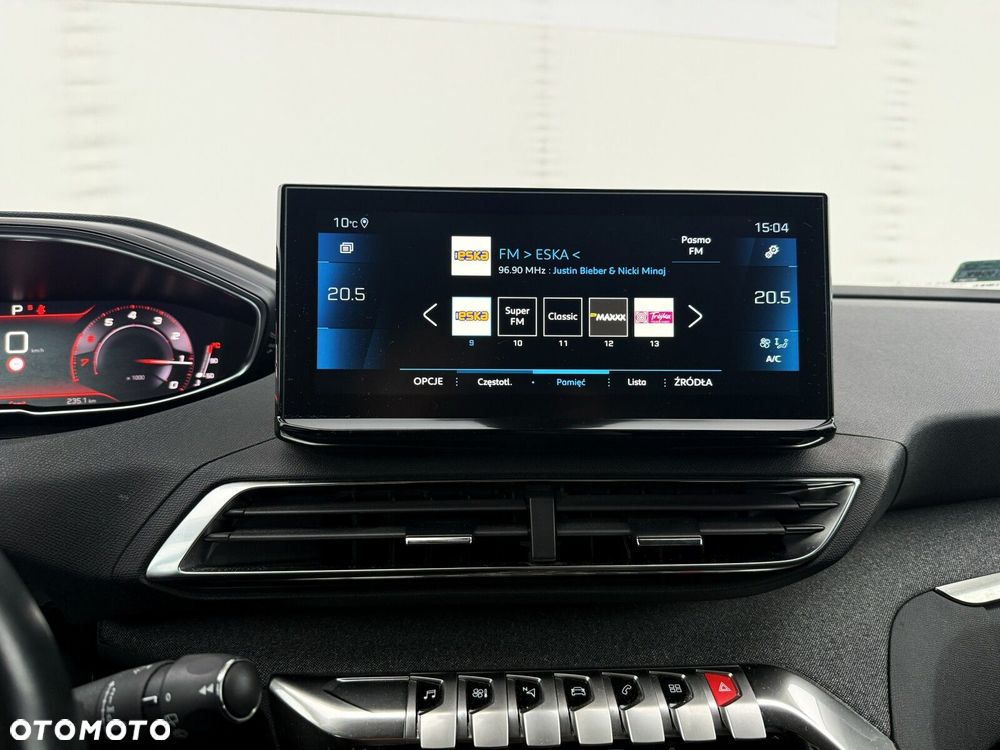 Peugeot 5008 1.2 PureTech Allure S&S EAT8 - 22