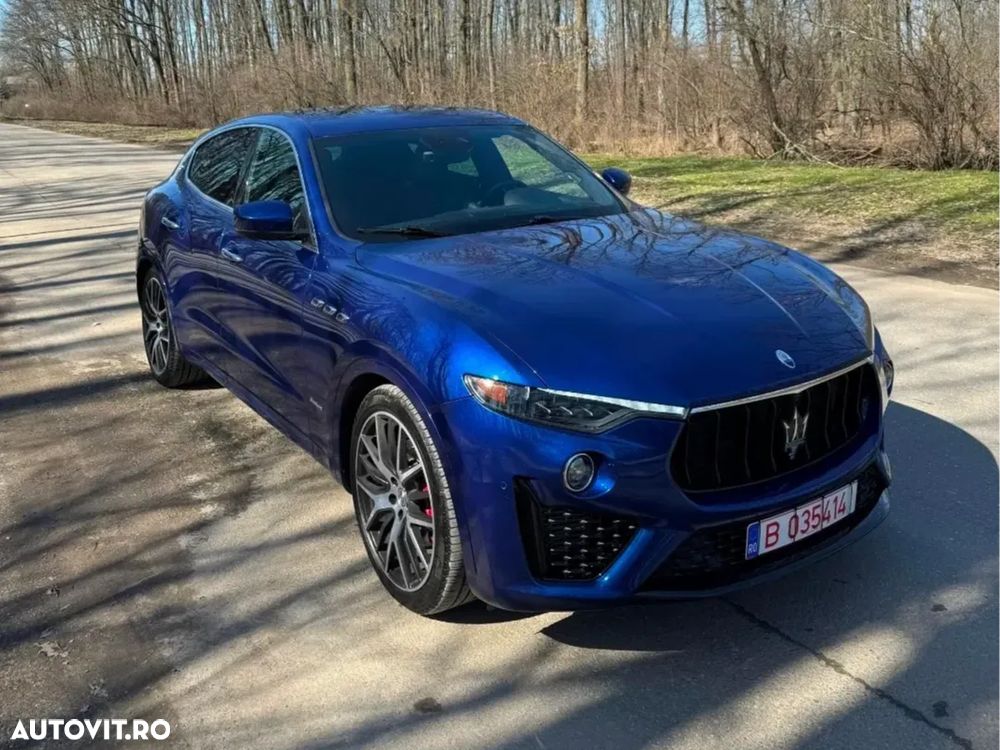 Maserati Levante Q4 Executive - 1