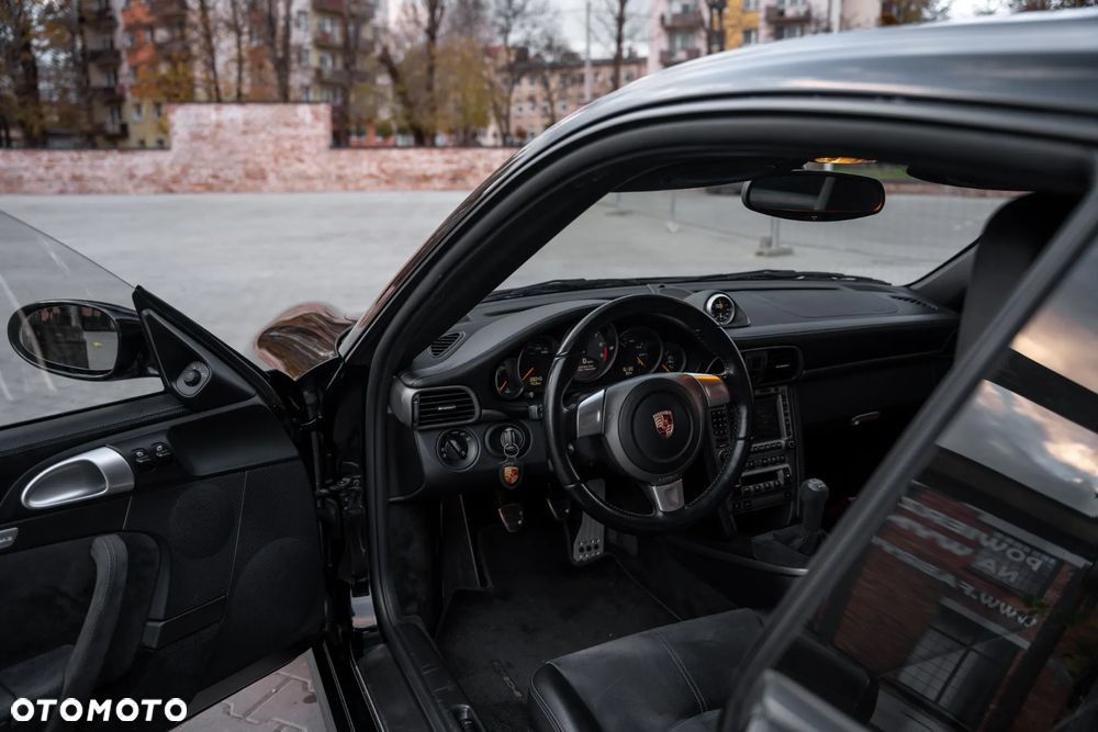 Porsche 911 GT3 - 21