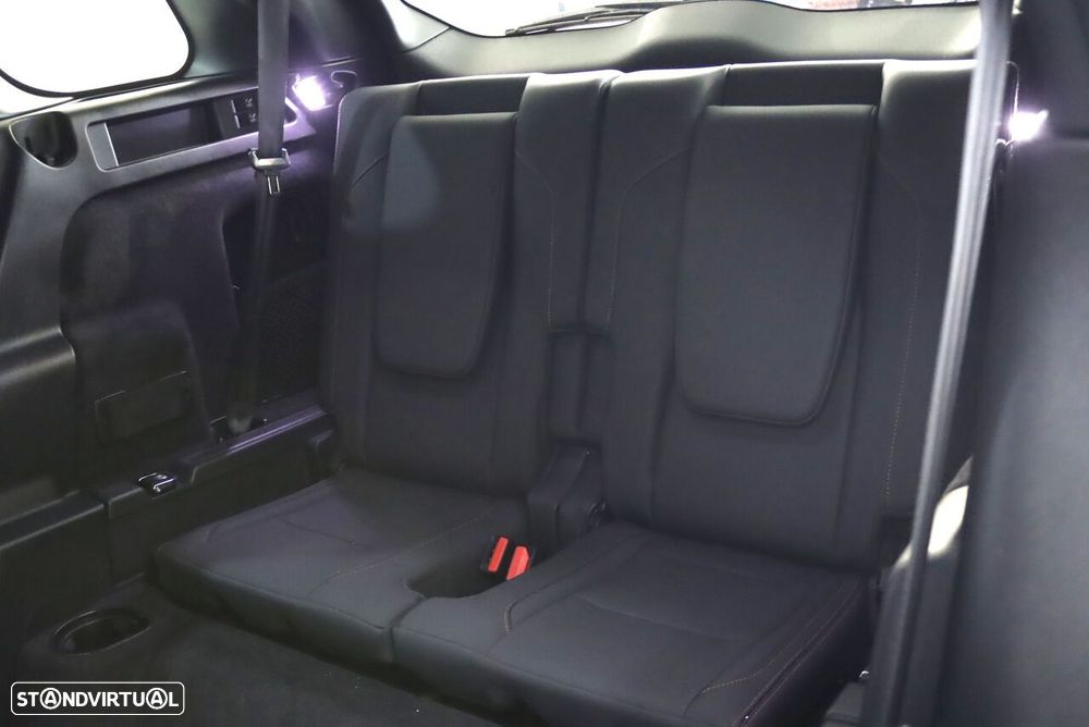 Land Rover Discovery Sport 2.0 D165 R-Dynamic S - 11