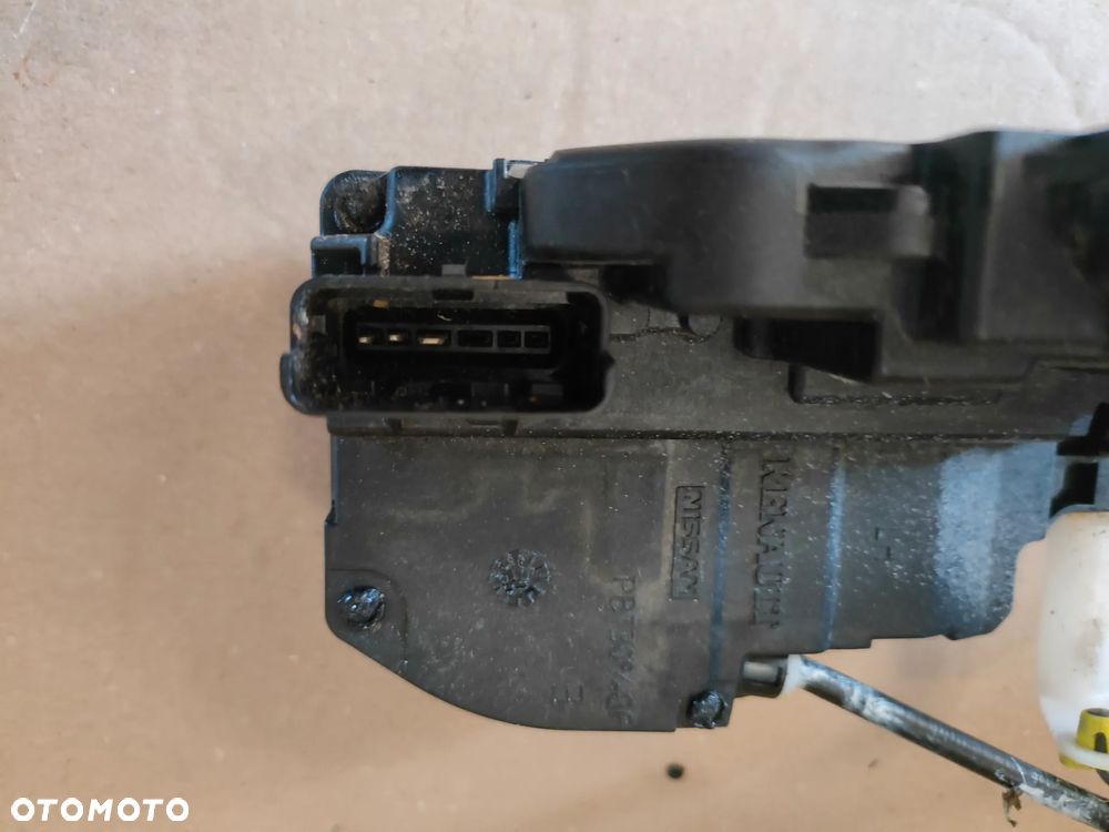 Nissan Micra k12 lift 3D ZAMEK LEWY PRZÓD 3-PIN - 7