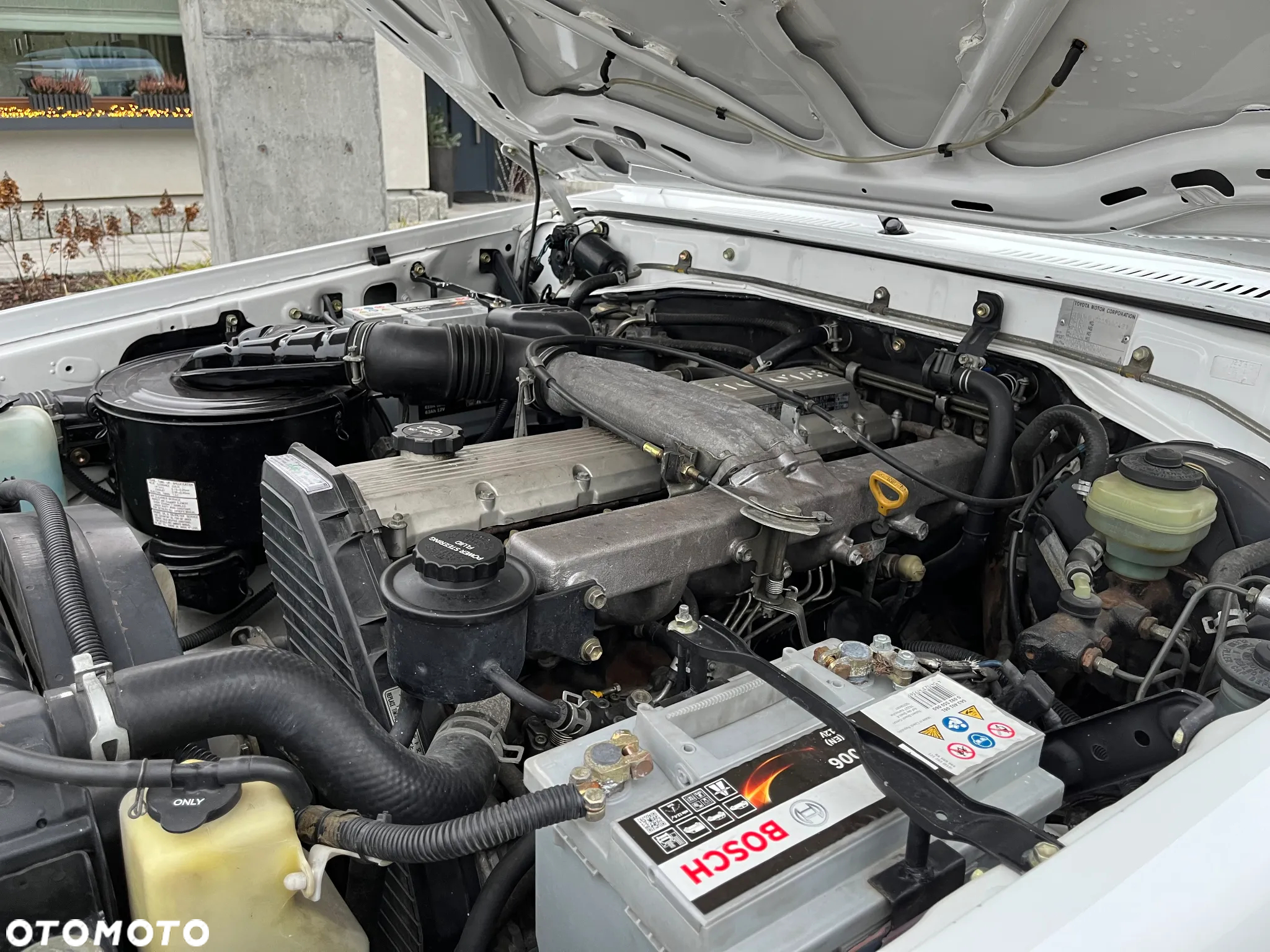Toyota Land Cruiser HT LX - 37