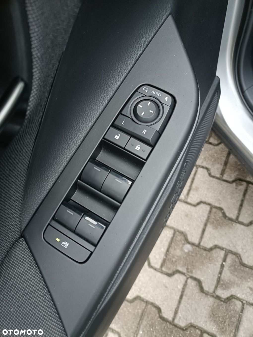 Toyota C-HR - 18