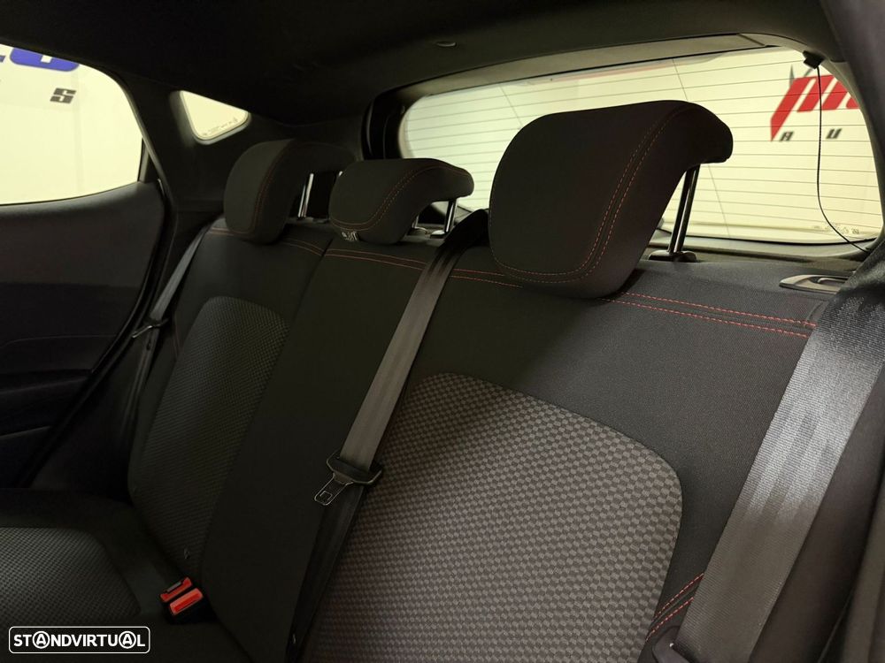 Ford Fiesta 1.0 EcoBoost ST-Line - 38