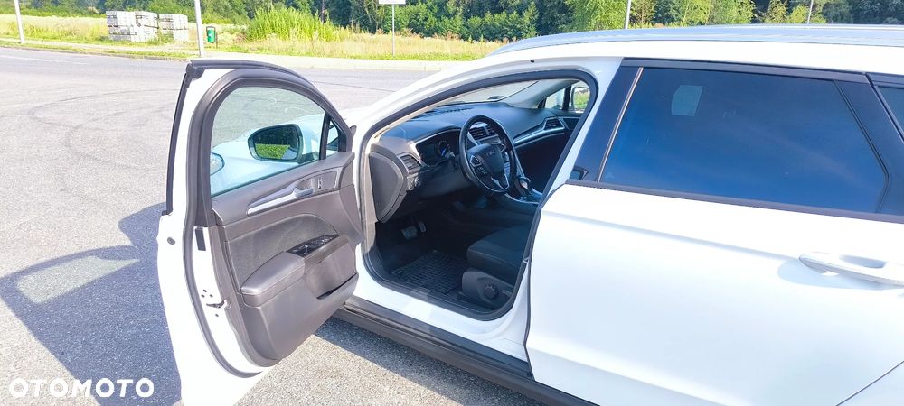 Ford Mondeo 2.0 TDCi Trend PowerShift - 9
