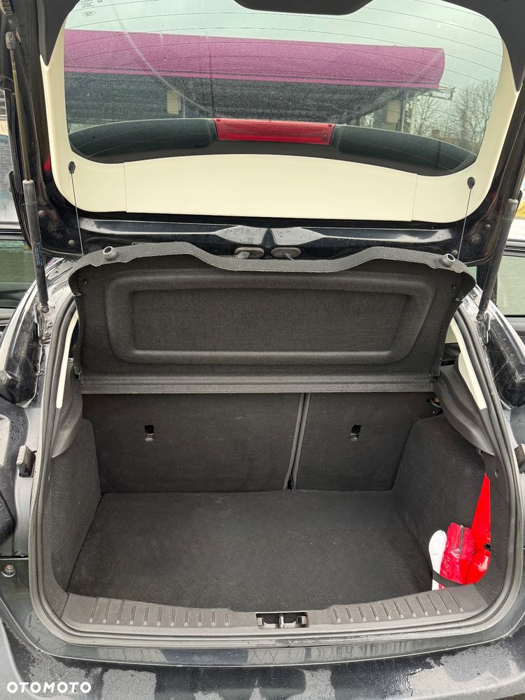 Ford Focus 1.6 Trend - 18