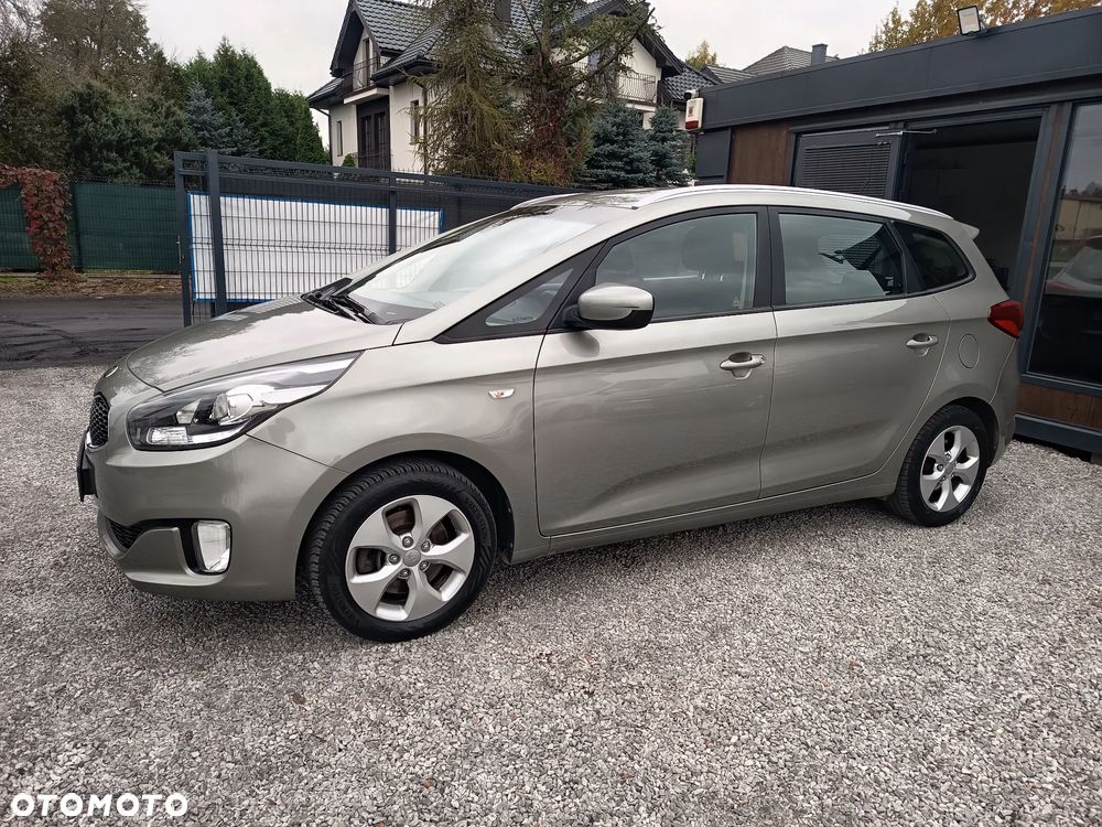 Kia Carens 1.6 GDI Fifa World Cup Edition - 3
