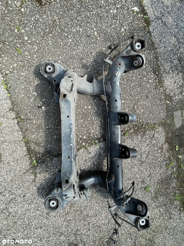 Bmw E90 Belka silnika przód - 3