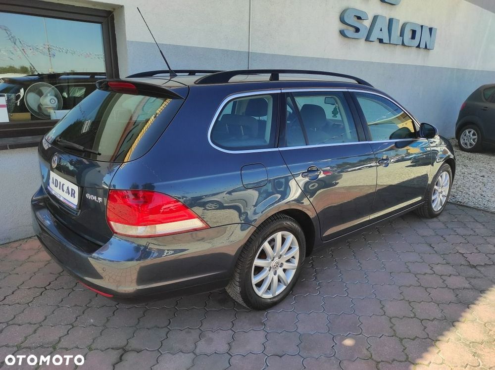 Volkswagen Golf - 6