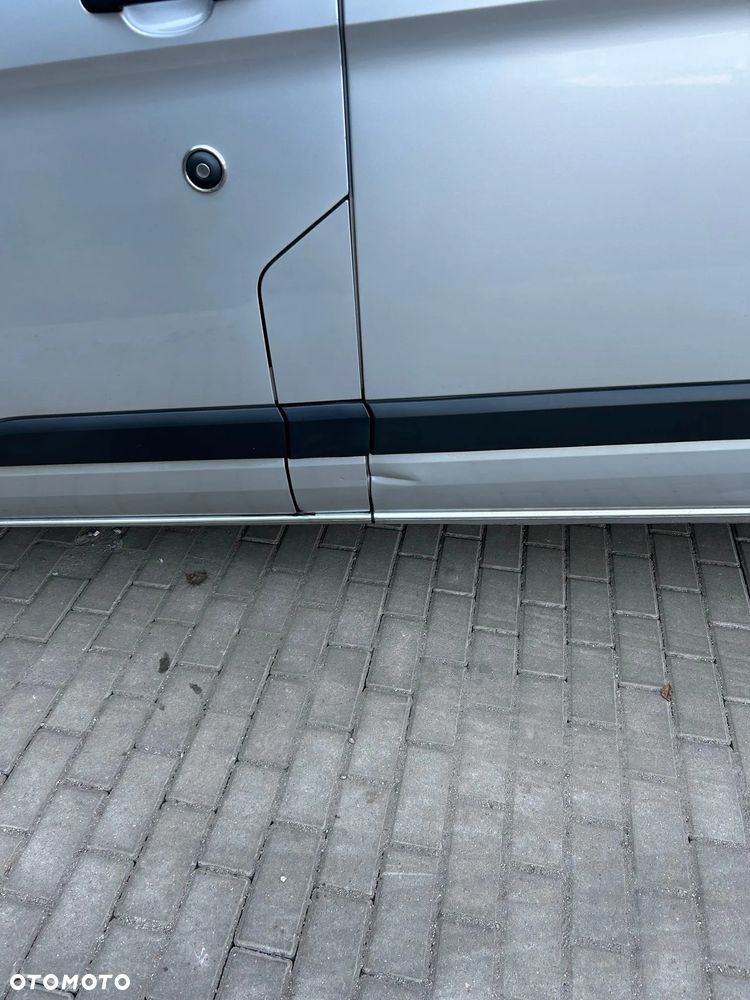 Ford Transit Custom 320 L2H1 Limited (bryg.) - 7