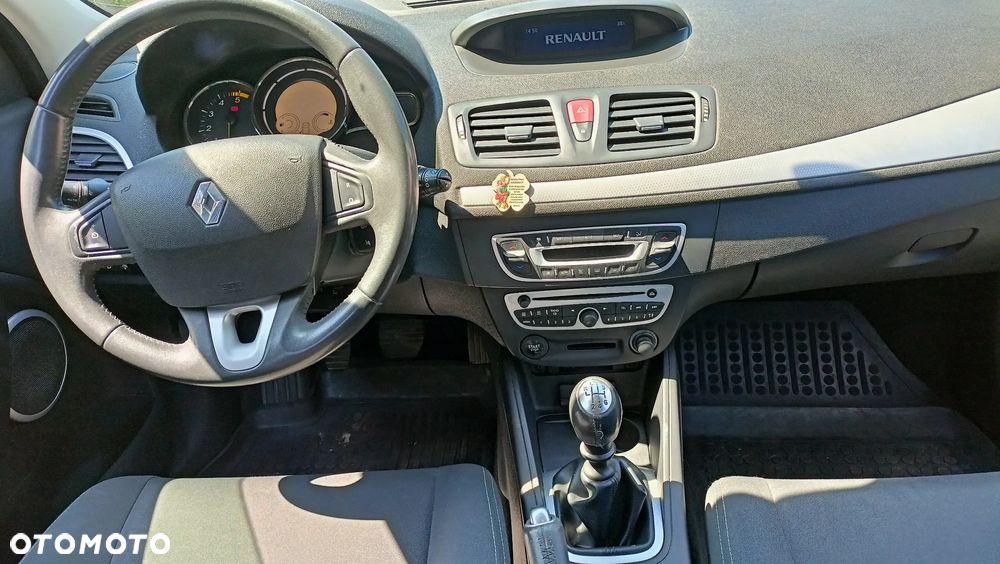 Renault Megane 1.5 dCi Dynamique - 8