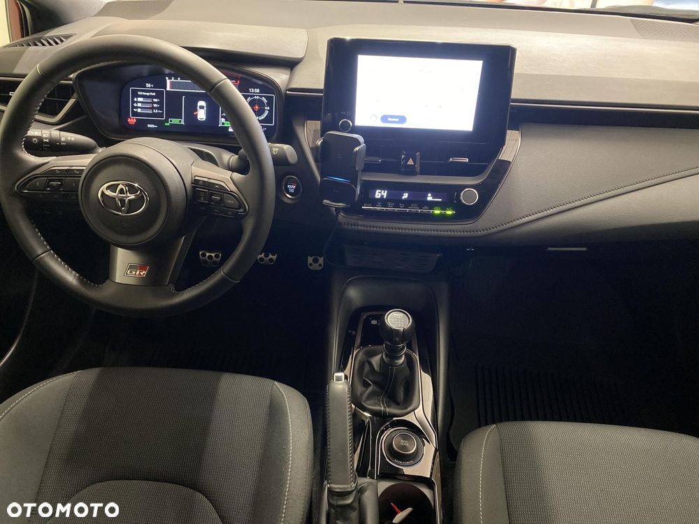 Toyota Corolla - 3