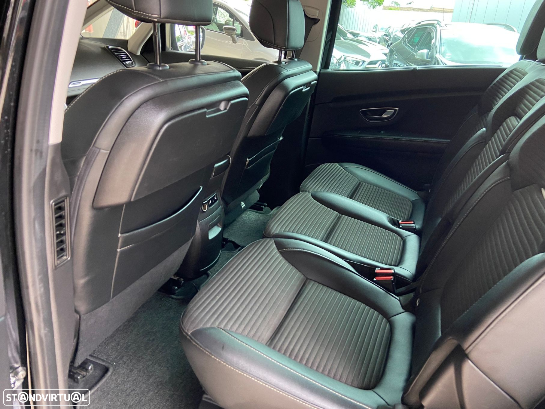 Renault Scénic ENERGY dCi 110 INTENS - 29