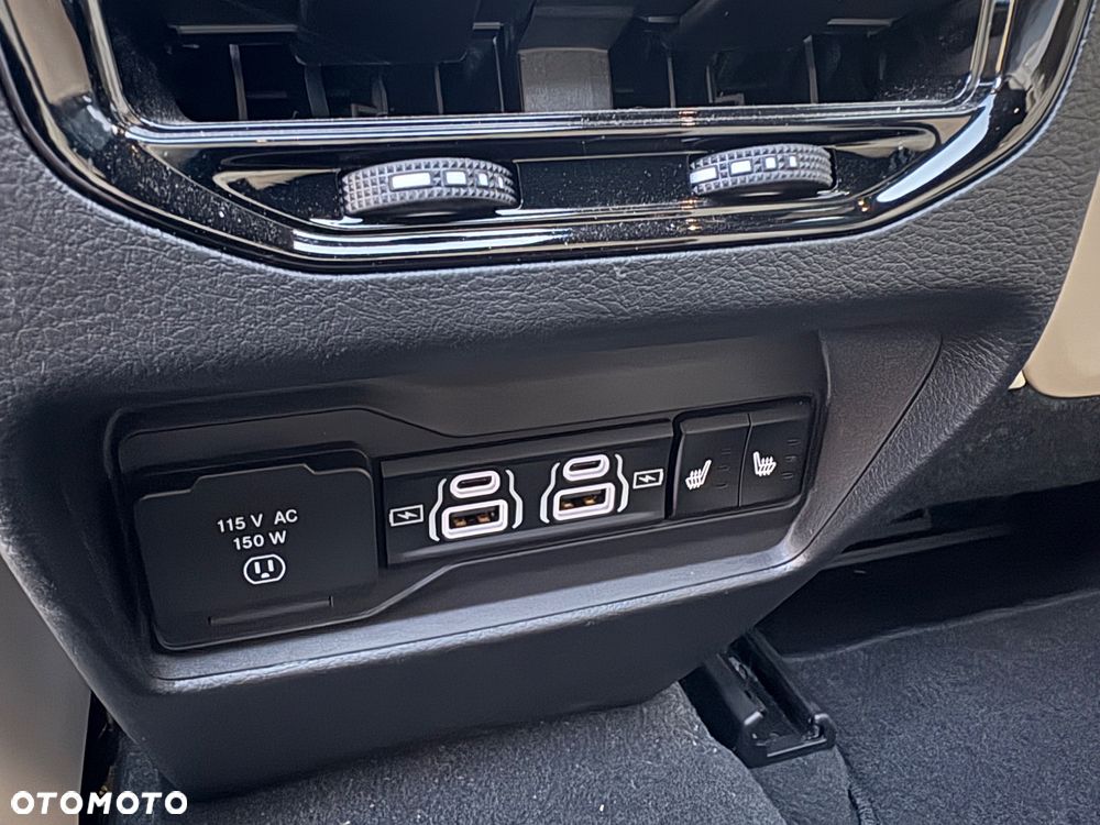 Jeep Grand Cherokee - 17