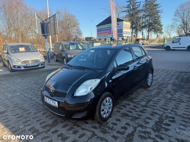 Toyota Yaris - 4
