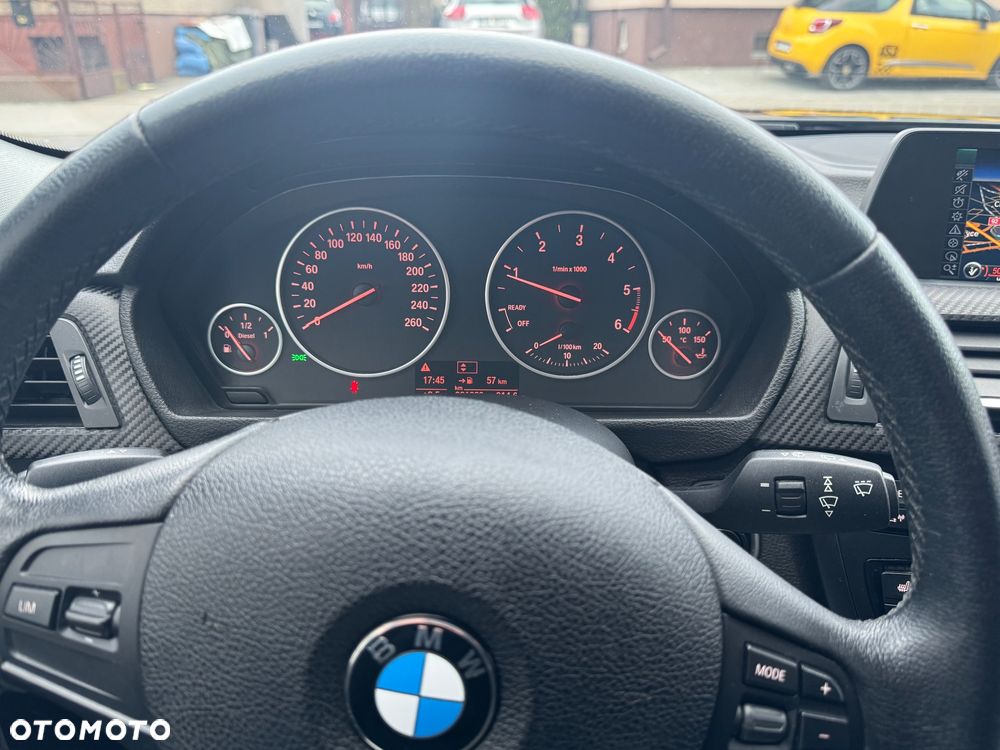 BMW Seria 3 318d - 22