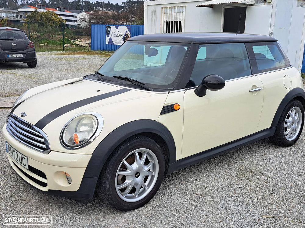 MINI 3 Portas Cooper D - 5