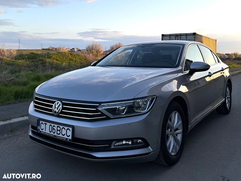 Volkswagen Passat 2.0 TDI Trendline - 1