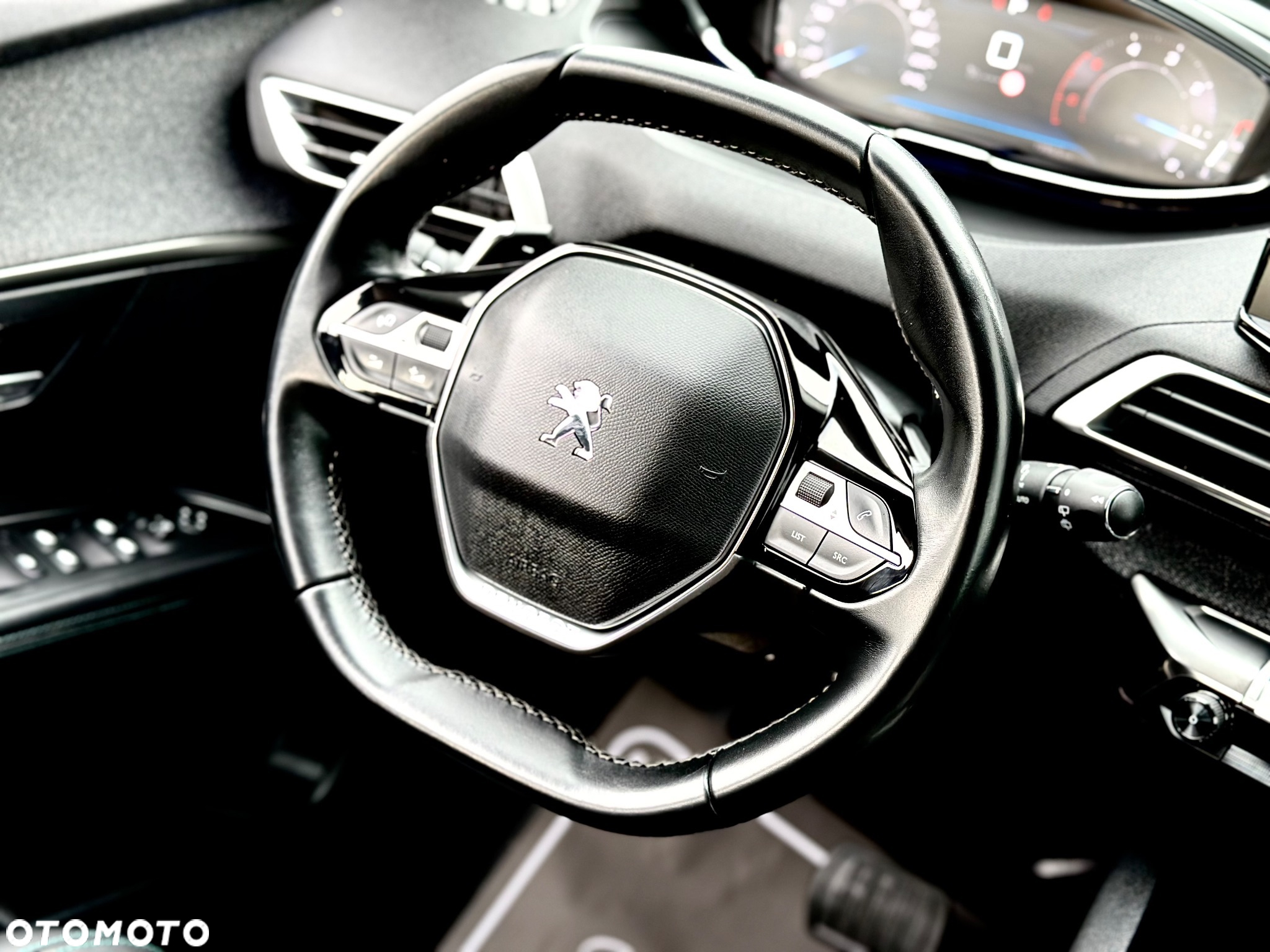 Peugeot 3008 BlueHDi 130 Stop & Start EAT8 Allure - 34