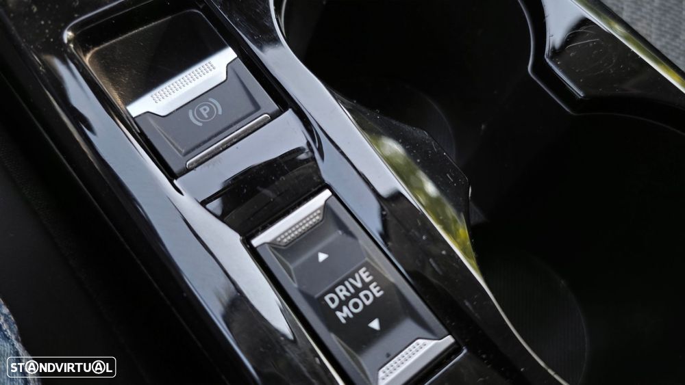 Peugeot 208 1.2 Hybrid Active e-DCS6 - 19