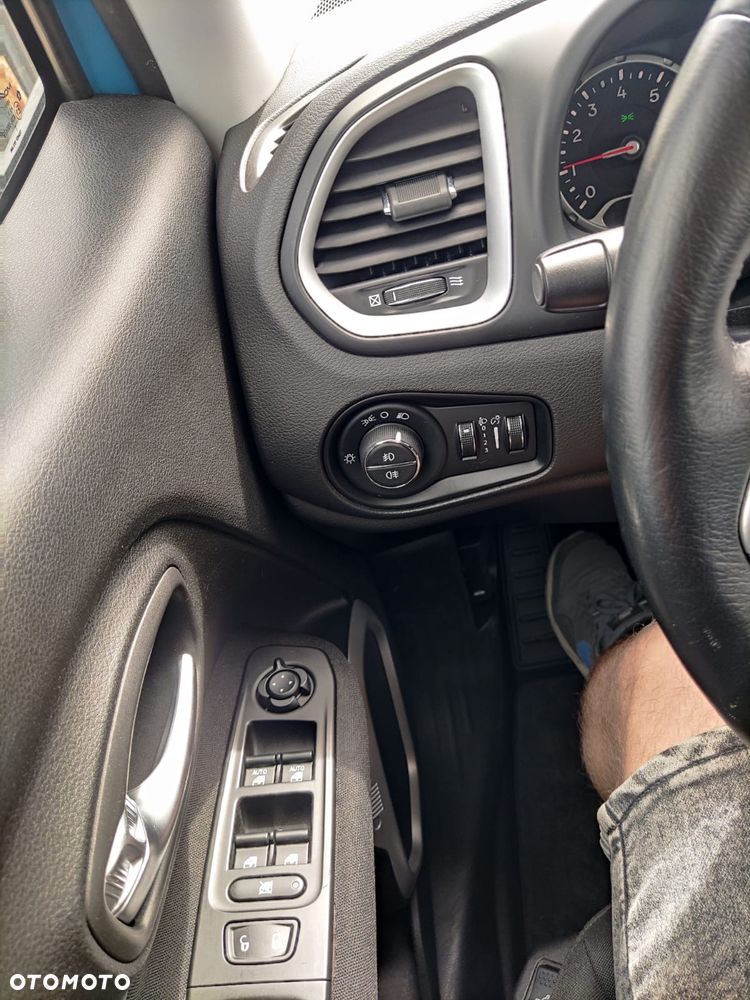 Jeep Renegade 1.4 MultiAir Longitude FWD S&S - 12