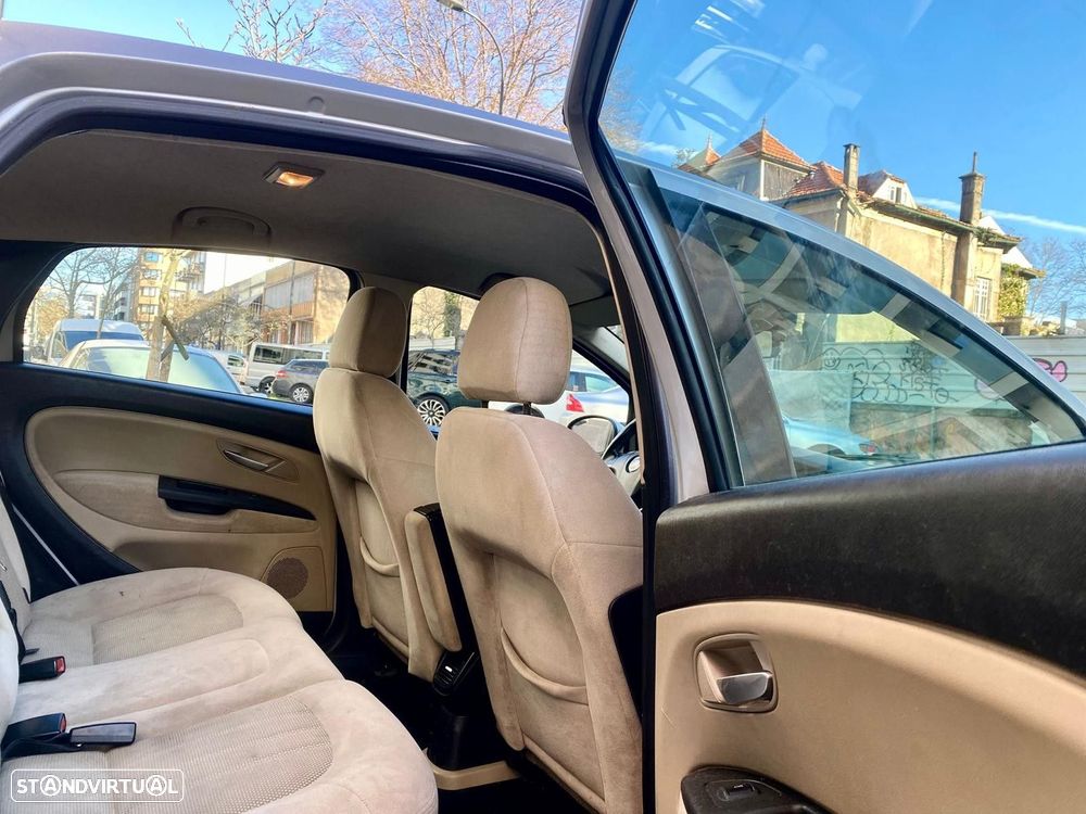 Fiat Linea 1.3 M-Jet Emotion - 16