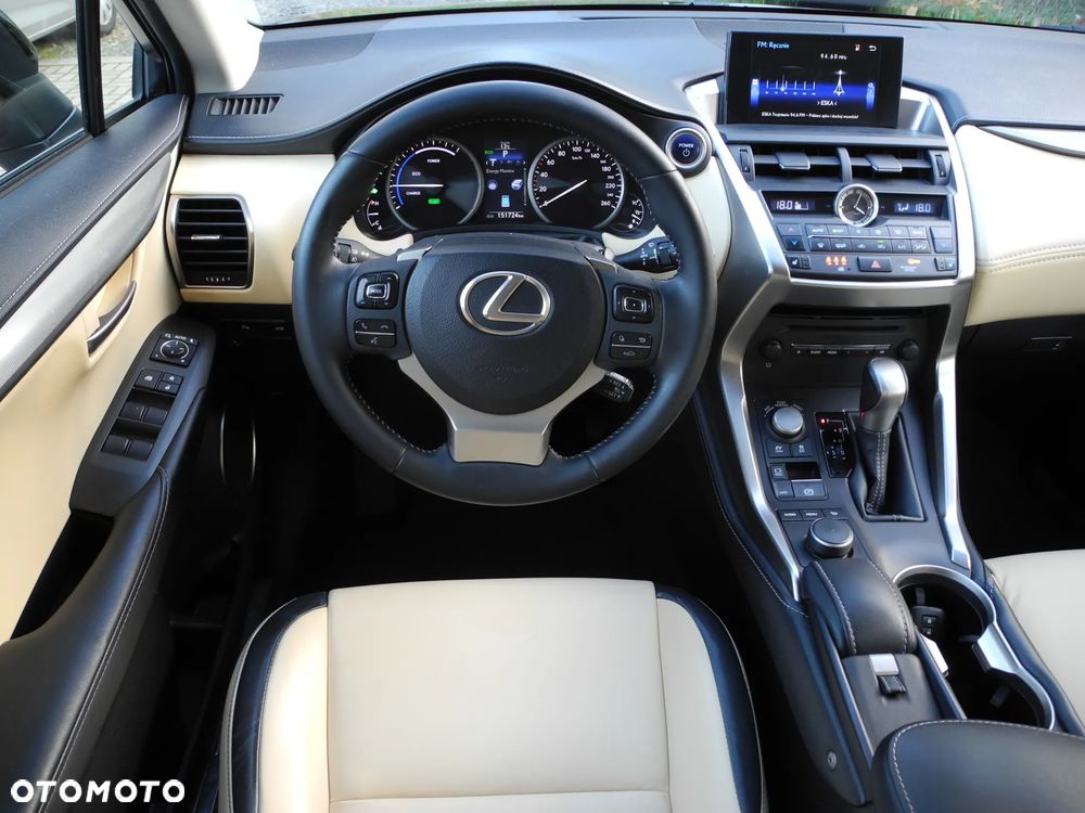 Lexus NX 300h Prestige AWD - 7