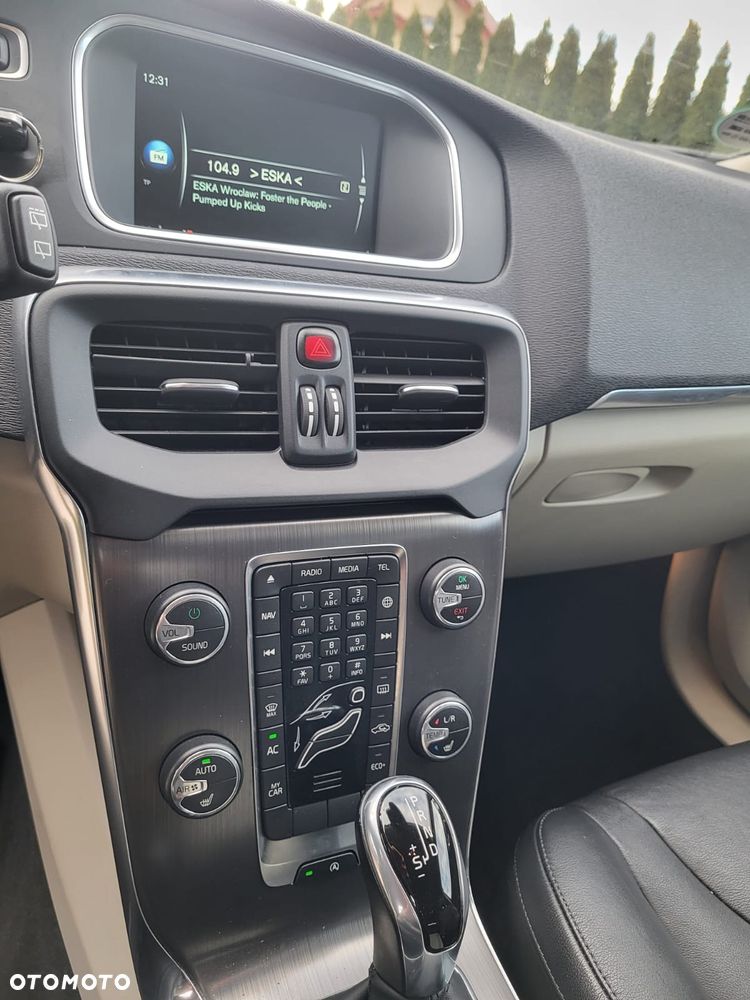 Volvo V40 D4 Drive-E Summum - 16