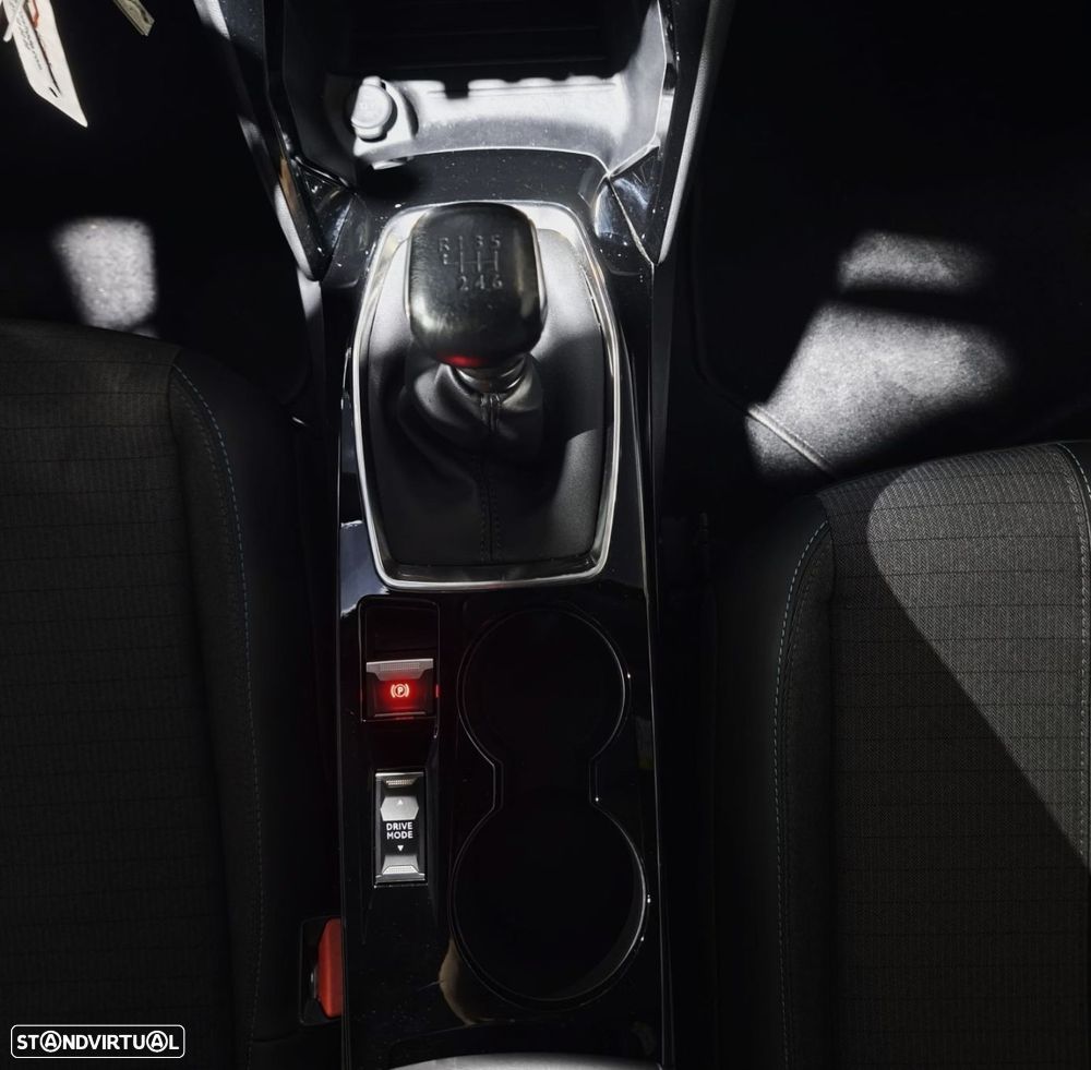 Peugeot 2008 1.2 PureTech Allure Pack - 16