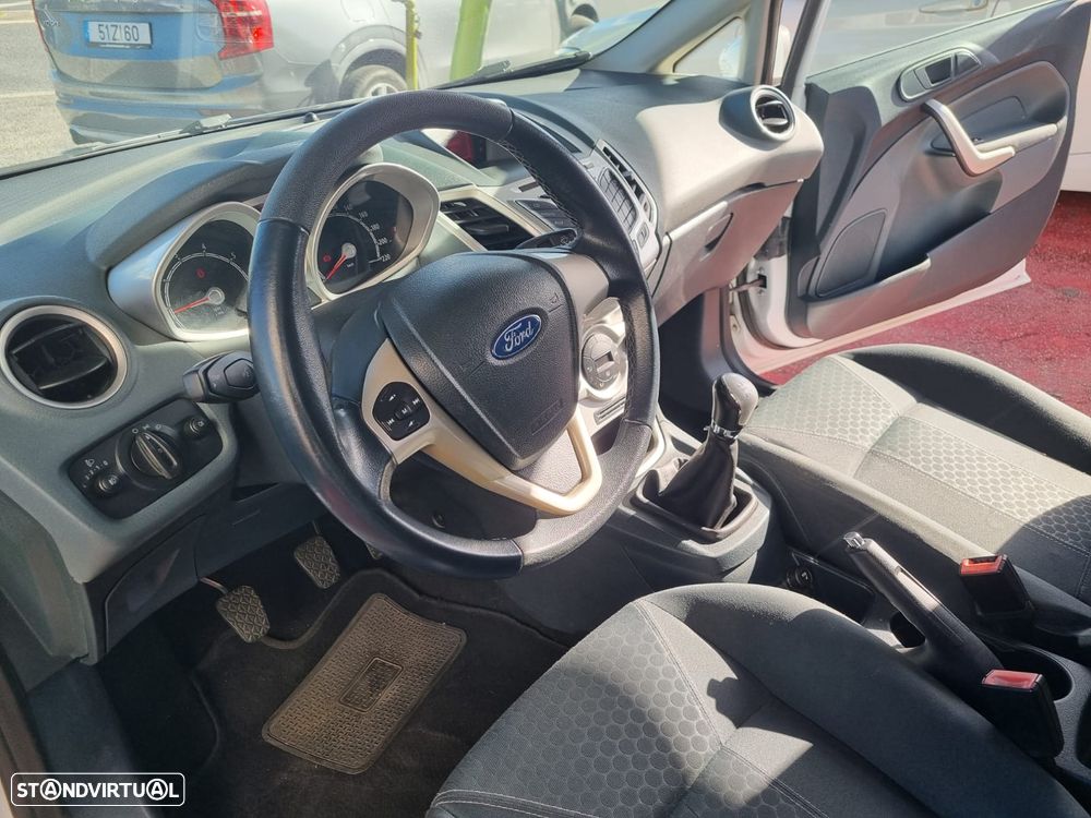 Ford Fiesta 1.25 Titanium - 20