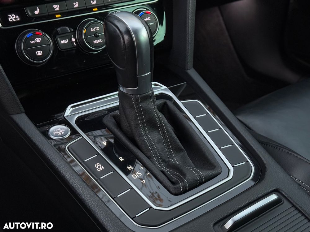 Volkswagen Passat Variant 2.0 TDI DSG R Executive - 19